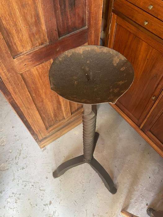 Heavy Cast Iron Stand ( 85 cm )