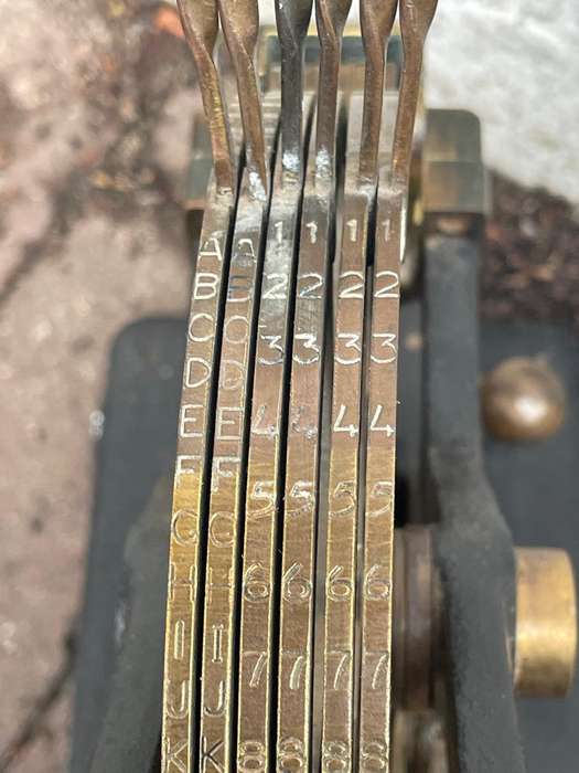 Cast Iron and Brass Laundry Markong Machine A&C Jenner( 34 x 31 x 17 cm ) circa 1922