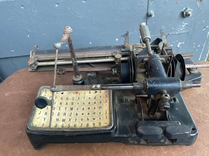 Rare Vintage Typewriter