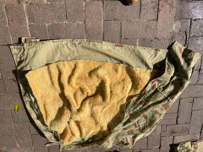 Koevoet : Jacket and 2 shirts