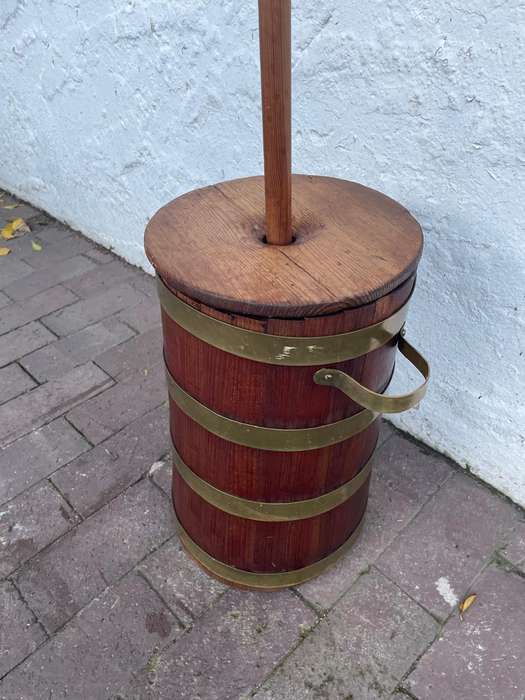 Kaapse Stamper met Koperbeslag  ( 46 x 27 x 28cm )