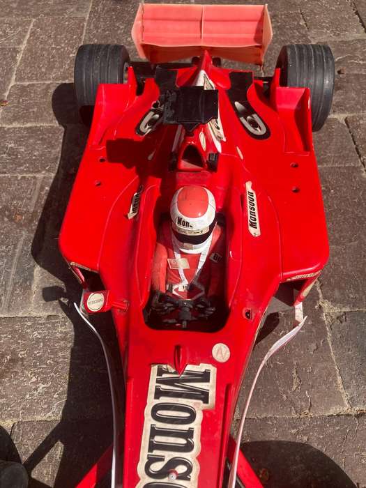 Large F1 Model Car  ( 75cm )