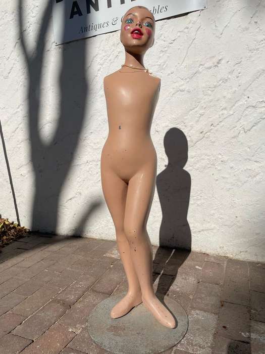 Art Deco Style Shop Mannequin ( 116 cm )
