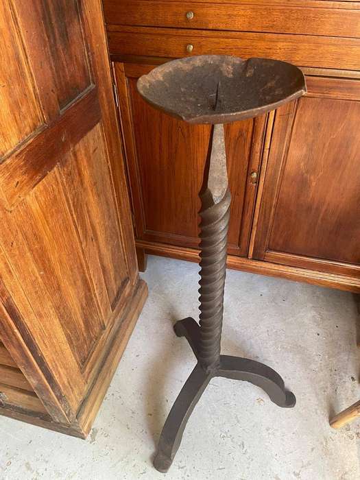 Heavy Cast Iron Stand ( 85 cm )