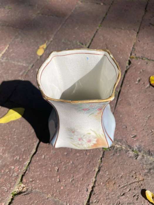 Beautiful Porcelain Jug/ Basin / Bucket , Bo and Vase in good condition