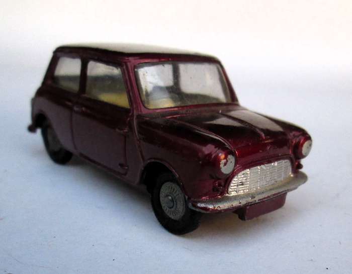 CORGI MORRIS MINI MINOR