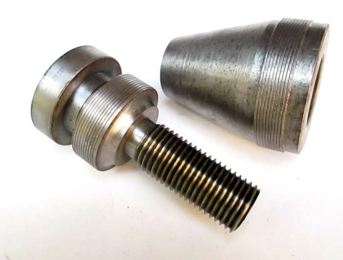 SET OF x2 AJUSTABLE STAND/JACK WITH ROTATING TOP
