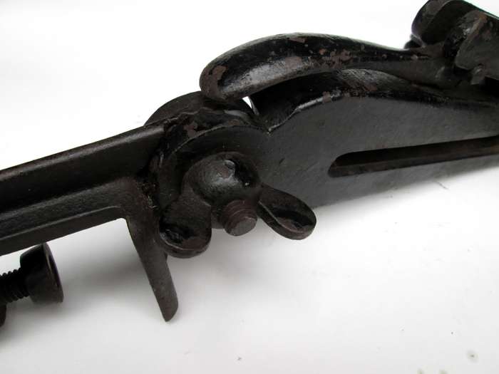 DISTTON No.2 SAW VICE