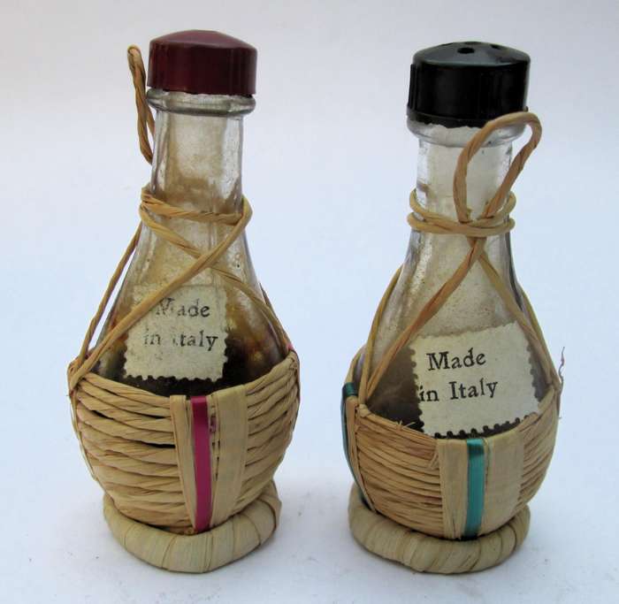 MINIATURE/SAMPLE SALT AND PEPPER  BOTTLES