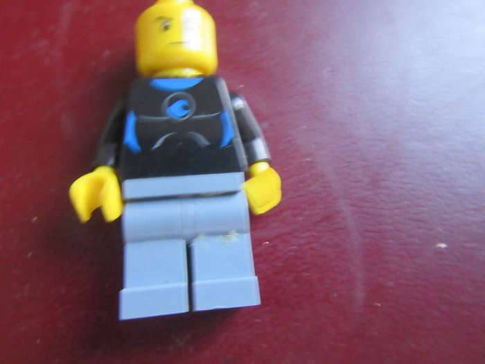 LEGO FIGURE - AS PER SCAN