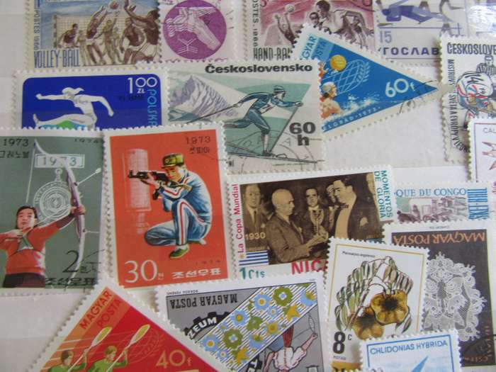 GOOD START FOR THE BEGINNER - 40 WORLD STAMPS - AS PER SCAN - B- WS3