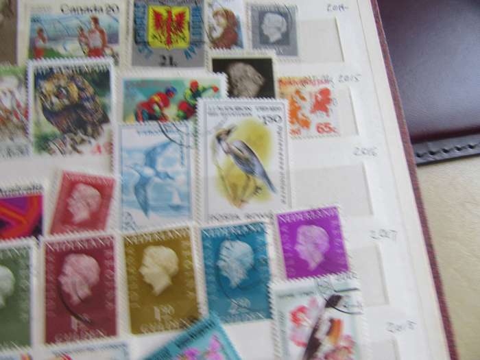 50 WORLD STAMPS - BID PERSTAMP - WS13