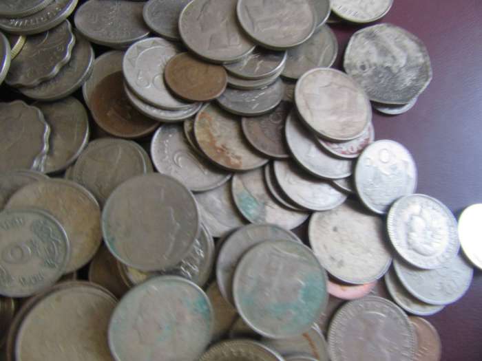 150 WORLD COINS INCL. RSA COINS AS PER SCAN - BID PER COIN - LOT 13