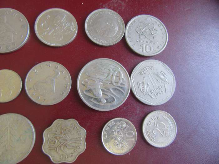 15 INTERNATIONAL COINS - AS PER SCAN - LOT32