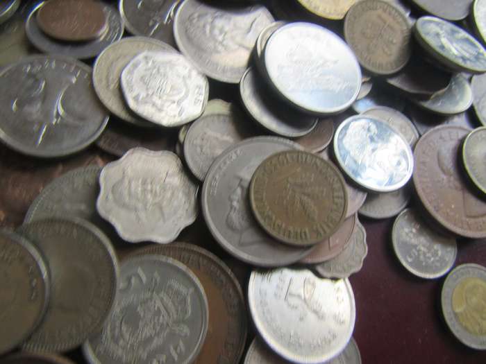 350 World Coins incl. RSA Coins - BID PER COIN