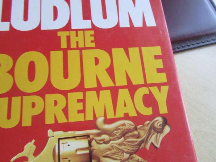 ROBERT LUDLUM SELECTION - 3 VARIOUS - AS PER SCAN - - LD - BID PER  BOOK