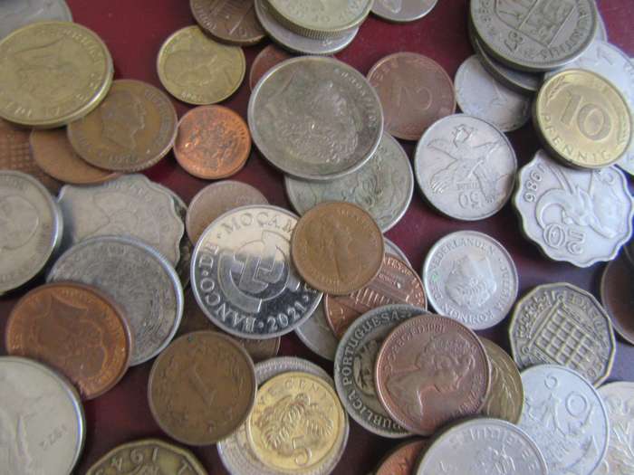 GOOD START FOR THE BEGINNER - 120 WORLD COINS INCL. RSA COINS - ASPER SCAN - BID PER COIN - LOT42