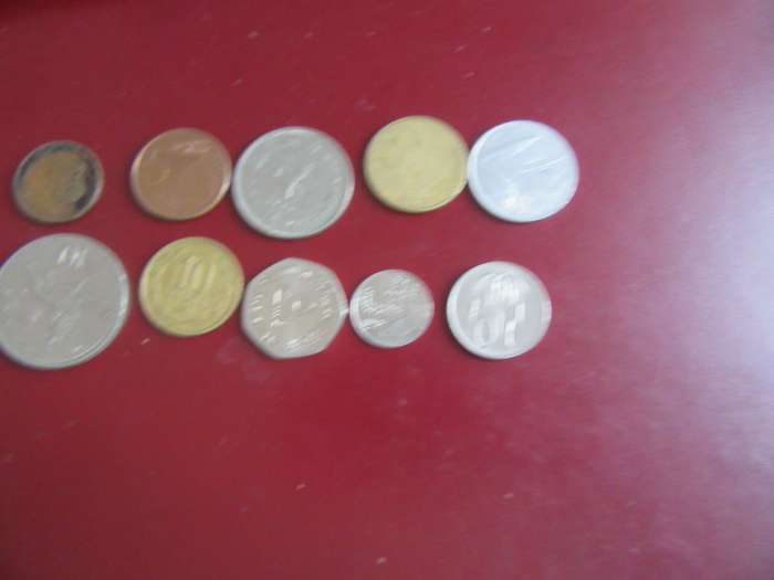 GOOD START FOR THE BEGINNER - 10 INTERNATIONAL COINS - AS PER SCAN - CO4