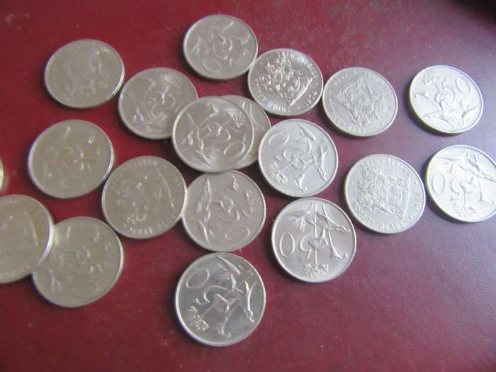 RSA - 19 FIFTY CENT COINS - VARIOUS YEARS - ALL COAT OF ARMS - AS PER SCAN - BID PER COIN - LOT47