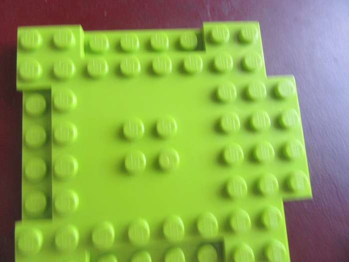 LEGO PLATE