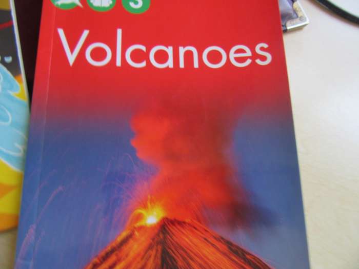 VOLCANOES - LEVEL 3 - LD