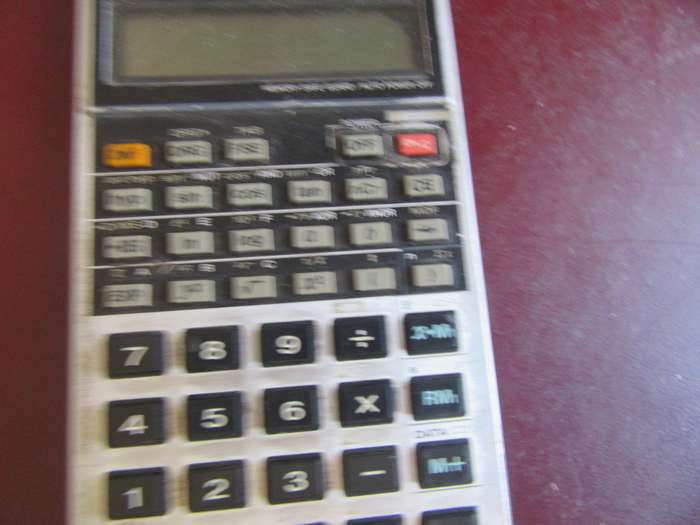 SHARP SCIENTIFITICCALCULATUREL-556 - AS ACOLLECTORS ITEM ONLY