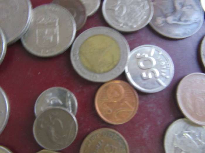 GOOD START FOR THE BEGINNER - 50 WORLD COINS INCL. RSA COINS - AS PER SCAN - LOT27