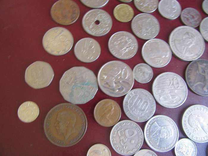 GOOD START FOR THE BEGINNER - 120 WORLD COINS  INCL. RSA COINS - AS PER SCAN - LOT27A - BID PER COIN
