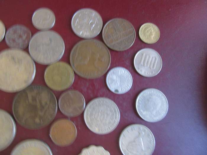 GOOD START FOR THE BEGINNER - 120 WORLD COINS  INCL. RSA COINS - AS PER SCAN - LOT27A - BID PER COIN