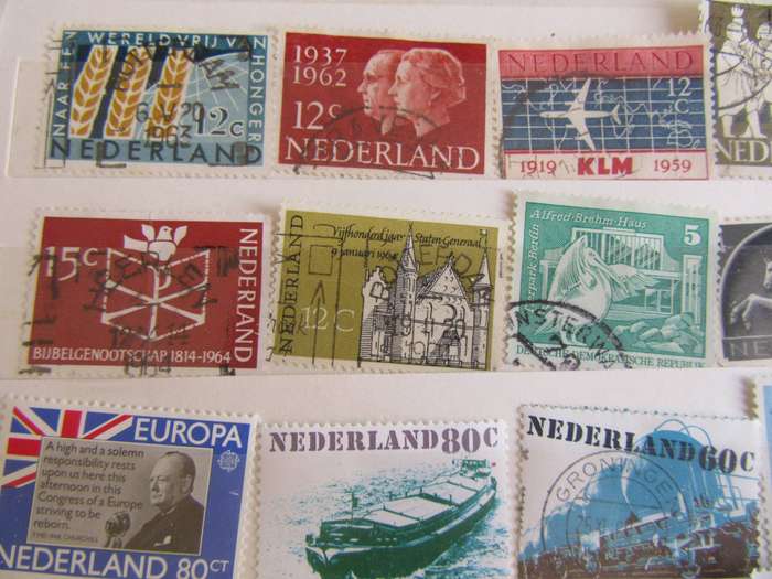 GOOD START FOR THE BEGINNER - INTERESTING WORLD LOT - AS PER SCAN - WS1