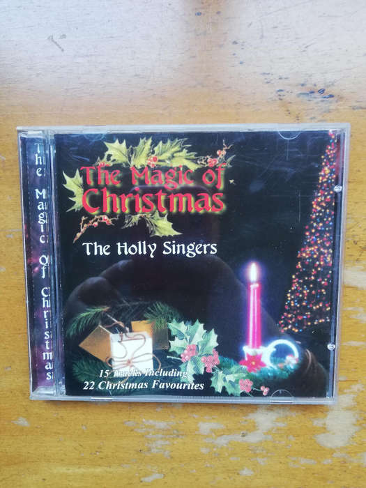 Holly Singers. The Magic Of Christmas. (CD) 15 Tracks including 22 Christmas Favourites!