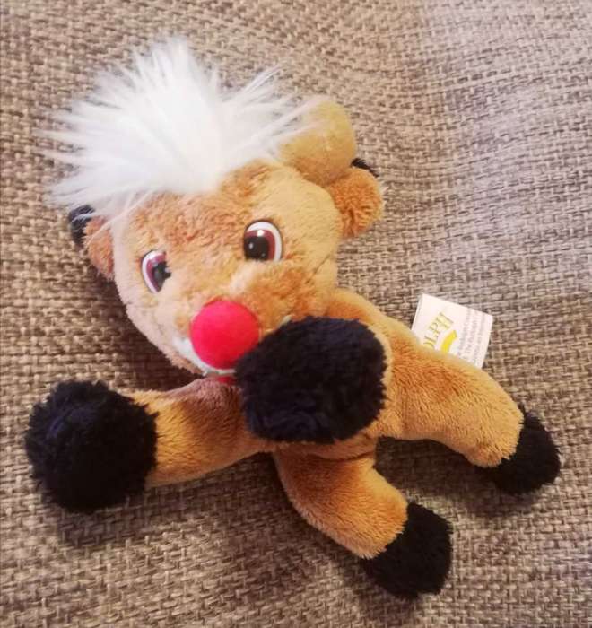 Adorable Little Rudolph the Red Nose Reindeer Keyholder. 12cm.