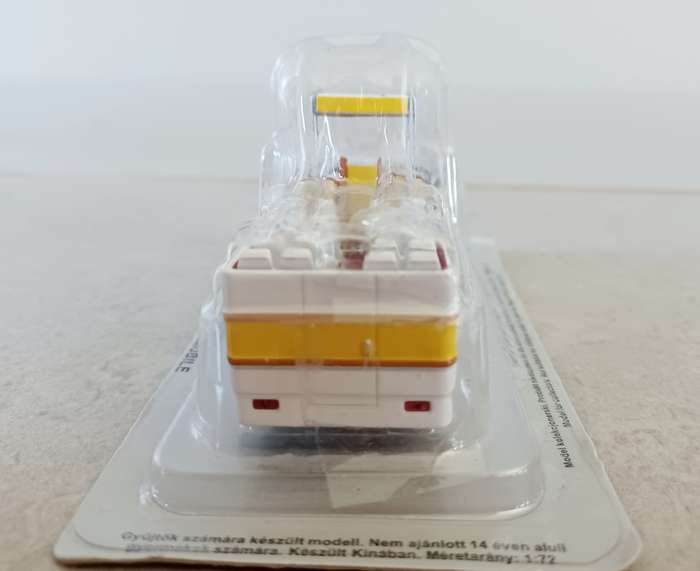 MODEL:  Papamobile Poland - Rare model, not easy to find ! (IXO) (MOD003)