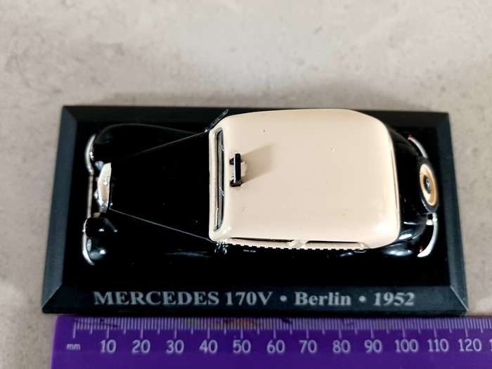 Model - Mercedes 170V Berlin Taxi 1952 - scale 1.43 - Made in China - (MOD008)