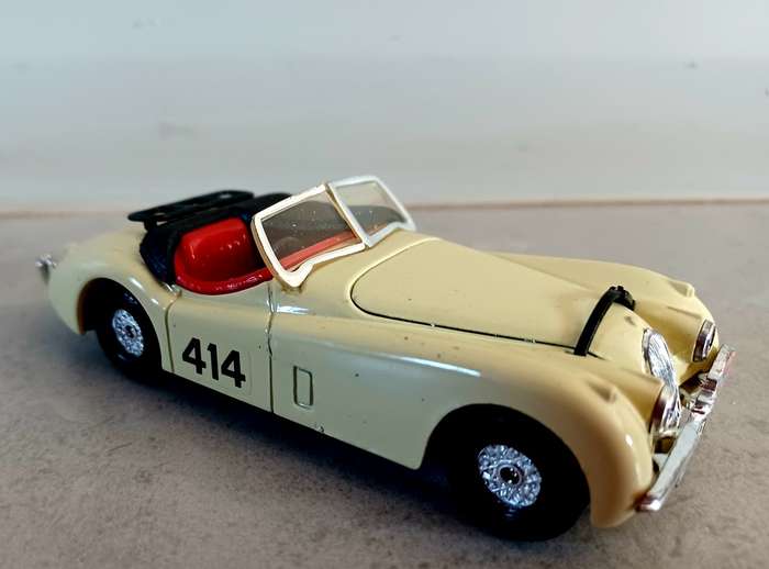 Model - JAGUAR XK120 1952 - Made in Great Britain - Corgi - (MOD006)