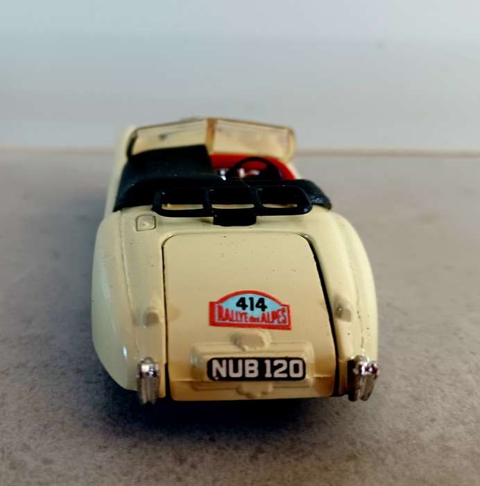 Model - JAGUAR XK120 1952 - Made in Great Britain - Corgi - (MOD006)
