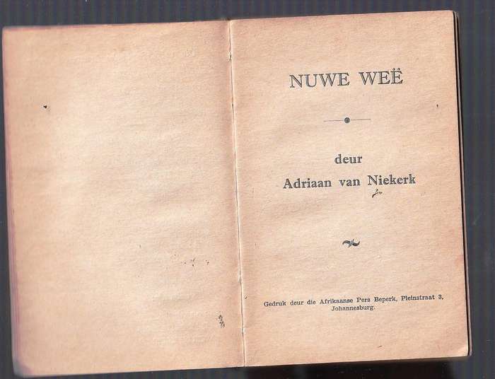 Lot van 4 skaars KAPPIE REEKS boeke - Gister die Heldejare / Nuwe wee / Vuurlinie / Onheil Kransfont
