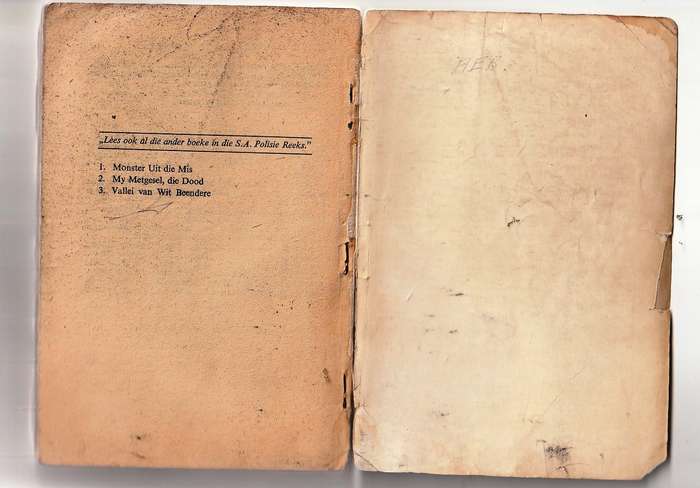 Vallei van Wit Beendere - SA Polisie reeks nr 3 - Braam Le Roux - pronk boek