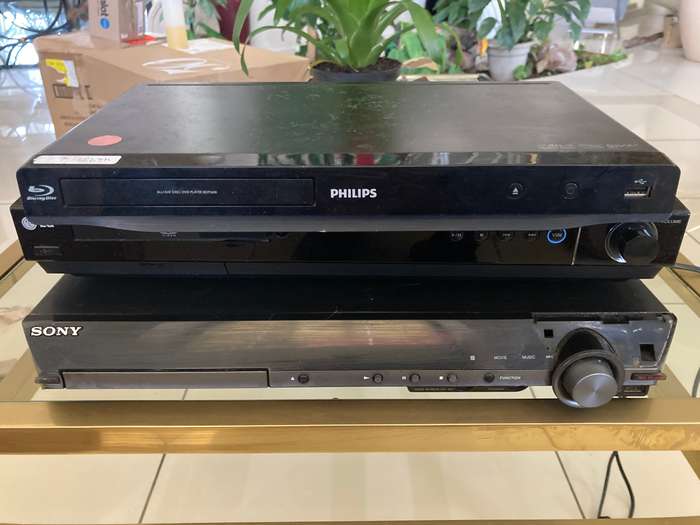 Lot DVD Players , Speakers