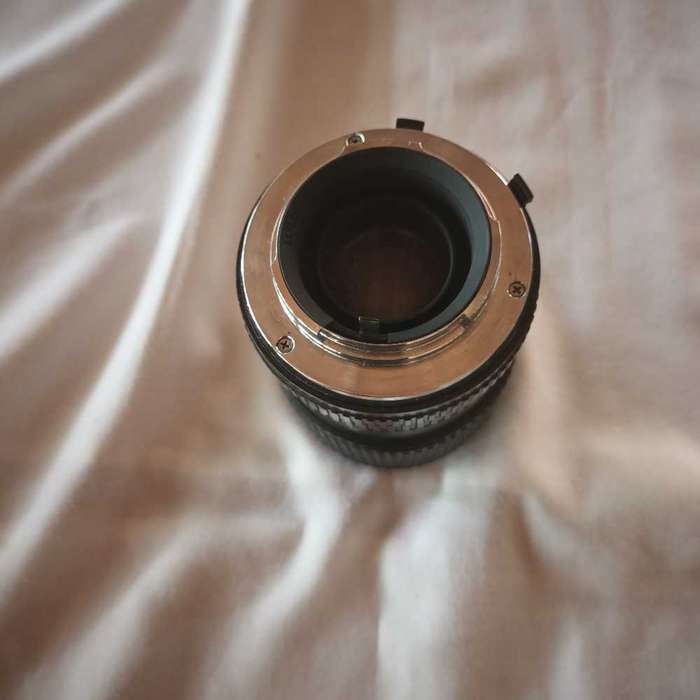 Vintage Tokina 35~105mm camera lens