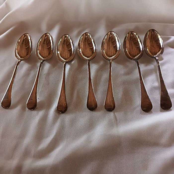 Mappin & Webb spoons (x 7)
