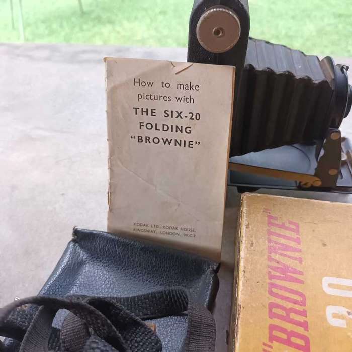 Folding Brownie six-20 vintage kodak camera