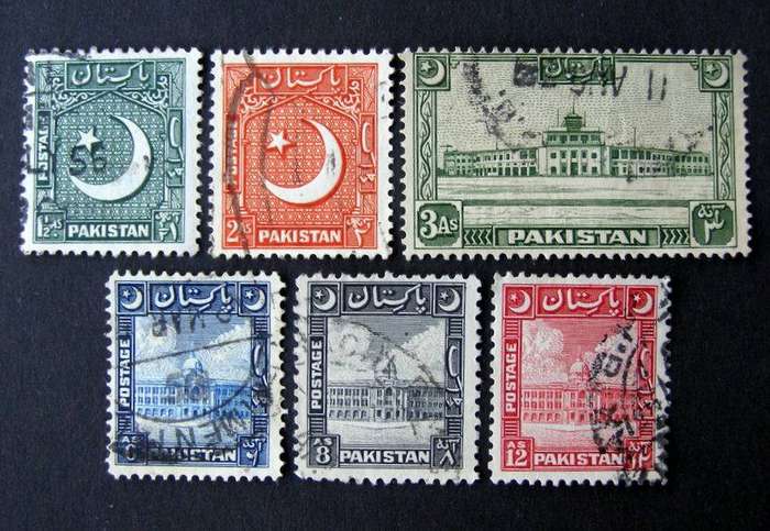 PAKISTAN - Definitive: Crescent Moon pointing left 1949