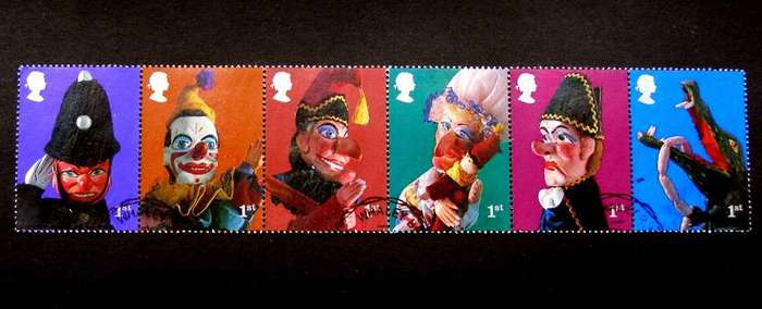 GREAT BRITAIN Set - Punch and Judy Show Puppets 2001