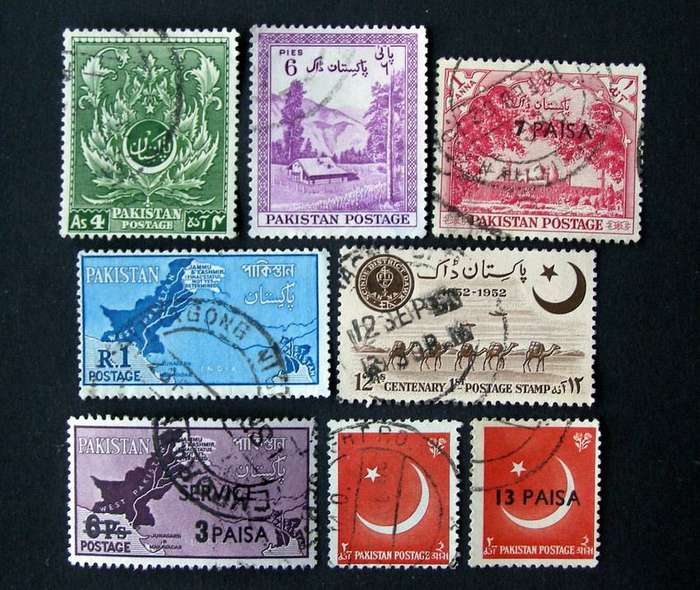 PAKISTAN - Assorted Stamps