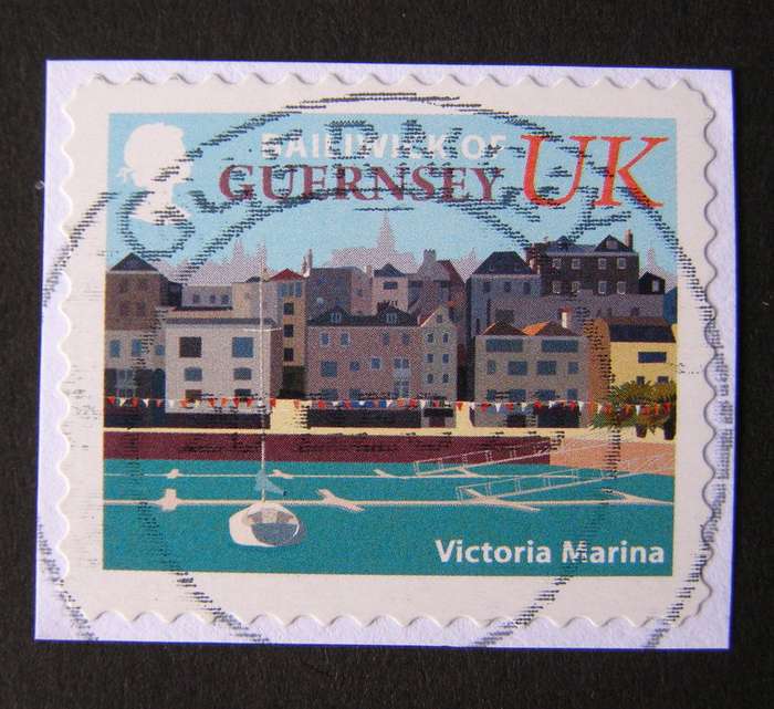 GUERNSEY (self-adhesive on piece) - Guernsey Coasts 2017