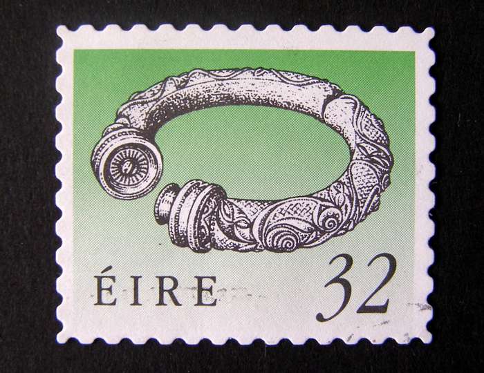 IRELAND - Irish Heritage (self adhesive, larger) 1991