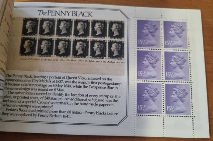 GB 1982 `STORY OF STANLEY GIBBONS` 4 POUND MINT AND COMPLETE BOOKLET. SG DX3. CV GBP 11.
