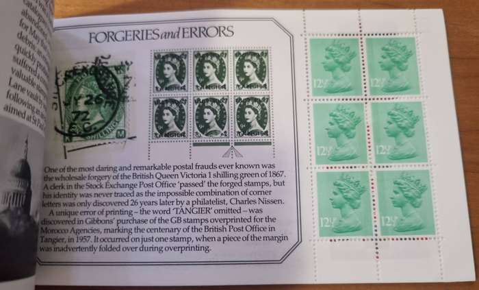 GB 1982 `STORY OF STANLEY GIBBONS` 4 POUND MINT AND COMPLETE BOOKLET. SG DX3. CV GBP 11.