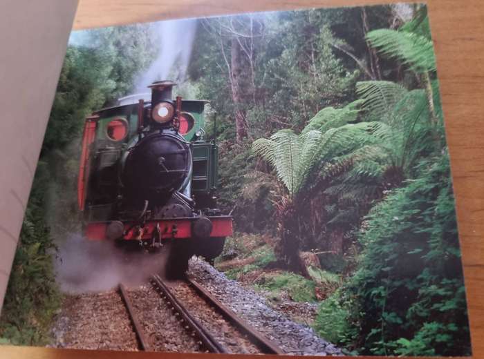 Australia 2010 Great Australian Railway Journeys mint prestige booklet with msheets/postcards.